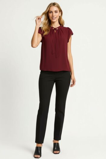 BLUSA CON CORBATA EN CUELLO
