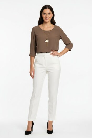 BLUSA SUELTA CON BOTONES TRASEROS