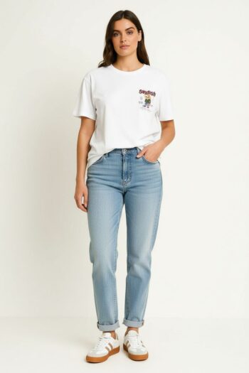 PLAYERA CASUAL CON DISEÑO URBANO