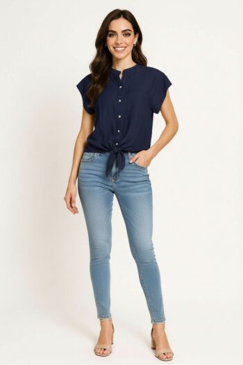 BLUSA CON AMARRE FRONTAL