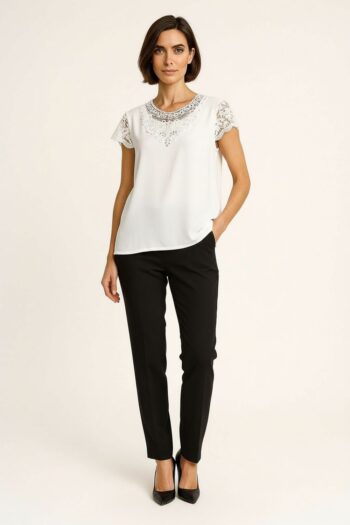 PLAYERA CON DETALLE DE CROCHET