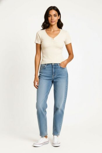 PLAYERA ESCOTE V CON DETALLE FRONTAL