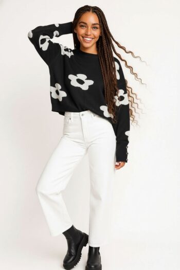 SUÉTER FLORES TEJIDAS EN CONTRASTE
