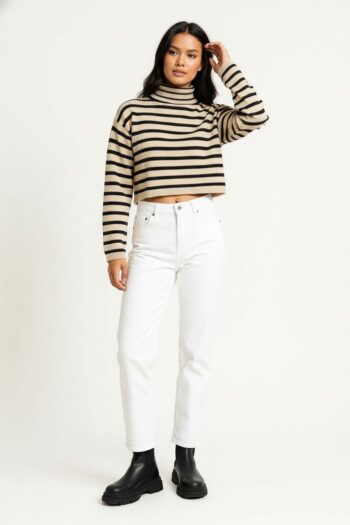 SUÉTER DE RAYAS CON CUELLO ALTO