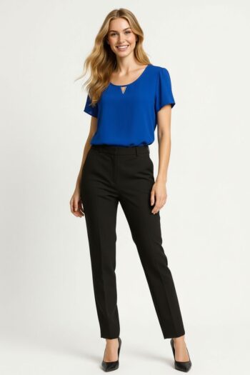 BLUSA CON ABERTURA Y HERRAJE