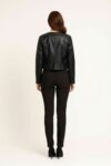 208295-NEGRO-1