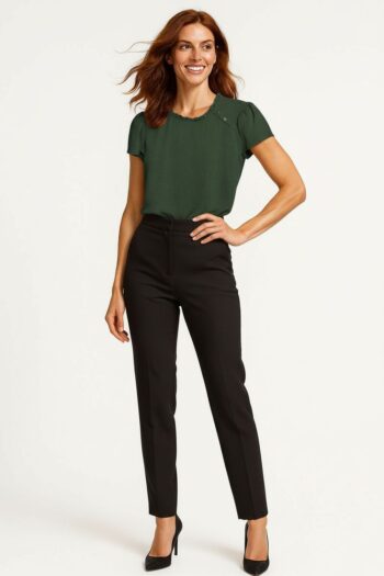BLUSA CON DETALLE DE BOTONES