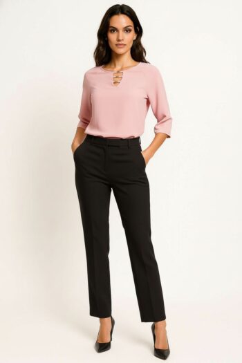 BLUSA CON DETALLE METÁLICO