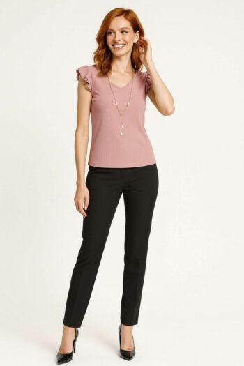 PLAYERA CON DETALLE DE COLLAR