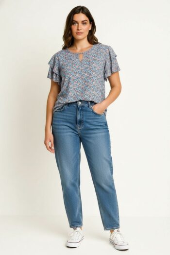 PLAYERA MANGA CORTA CON ABERTURA FRONTAL