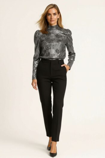 PLAYERA MANGAS PLISADAS CUELLO ALTO