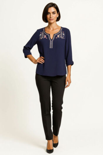 BLUSA DARCY CON ESCOTE BORDADO
