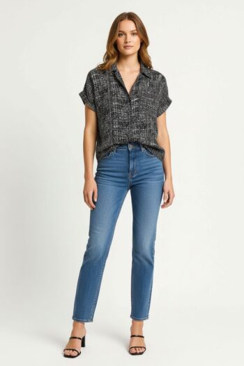 BLUSA CAMISERA CON MANGA DOBLADA