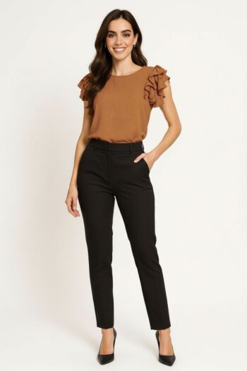 BLUSA CON MANGAS DE VOLANTES