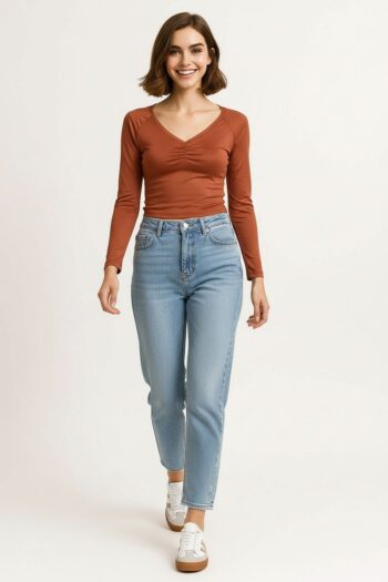 PLAYERA ESCOTE ENCAJE AJUSTADA