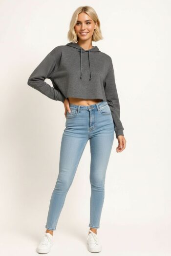 SUDADERA CORTA CON CAPUCHA