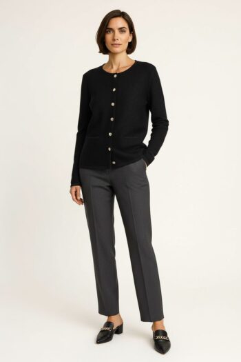 SUÉTER CON BOTONES DECORATIVOS