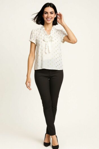 BLUSA CON MOÑO DECORATIVO