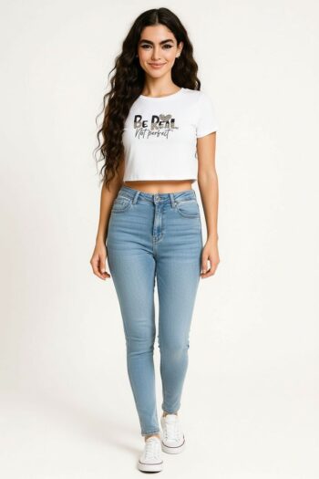 PLAYERA CROP TEXTO
