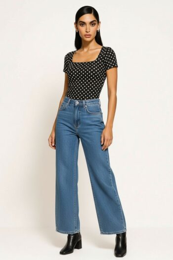 PLAYERA LUNARES CUELLO REDONDO