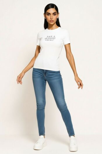 PLAYERA BORDADO DECORATIVO