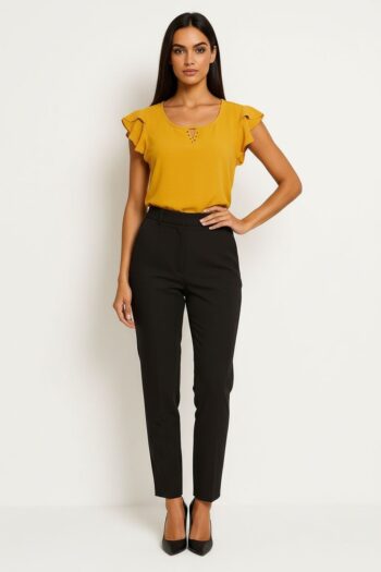 BLUSA CON APLICACIONES