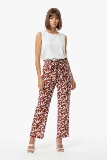 PANTALÓN CON CINTA AJUSTABLE