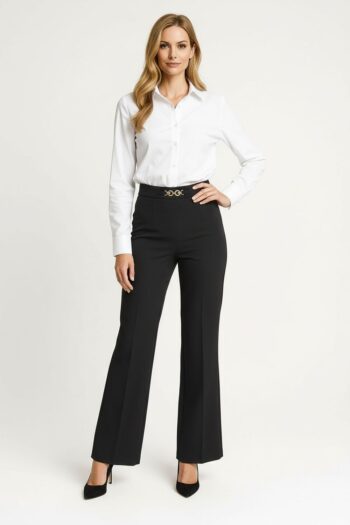 PANTALÓN AJUSTADO CON DETALLE
