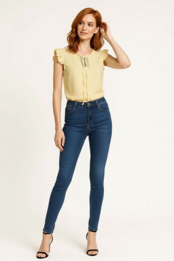 BLUSA LIGERA CON LAZO