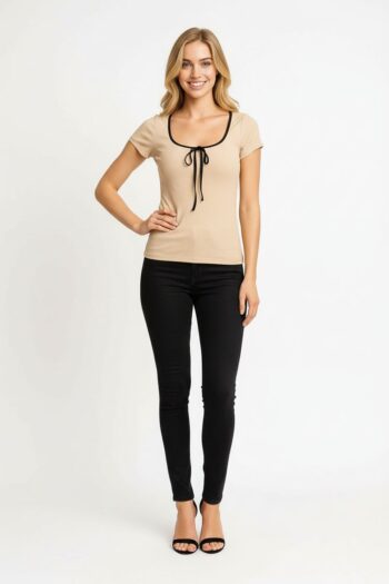 PLAYERA AJUSTE RIB DETALLE LAZO