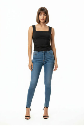 PLAYERA ESCOTE RECTO BÁSICA