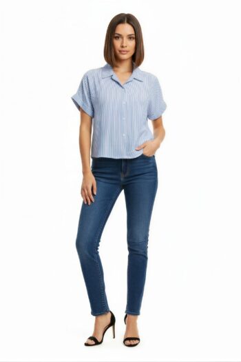 BLUSA CON BOTONES FRONTALES