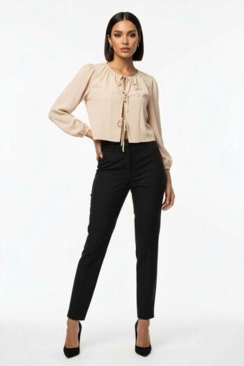 BLUSA CON AMARRES FRONTALES