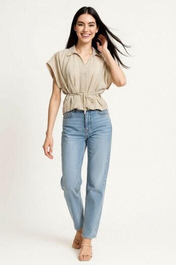 BLUSA CON CINTA AJUSTABLE