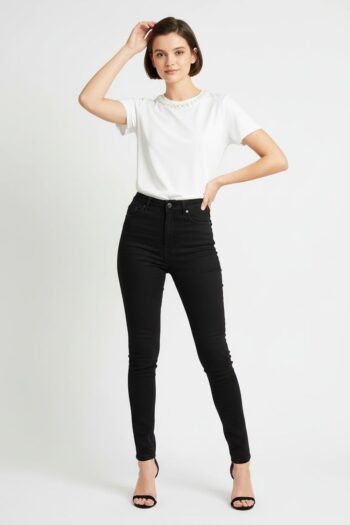 PLAYERA CUELLO CON APLICACIÓN