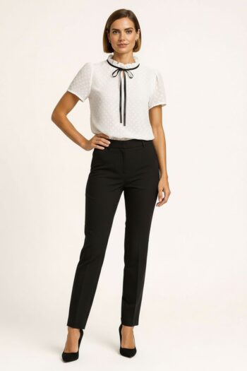 BLUSA CON CUELLO ALTO