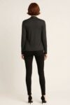 211693-NEGRO-1